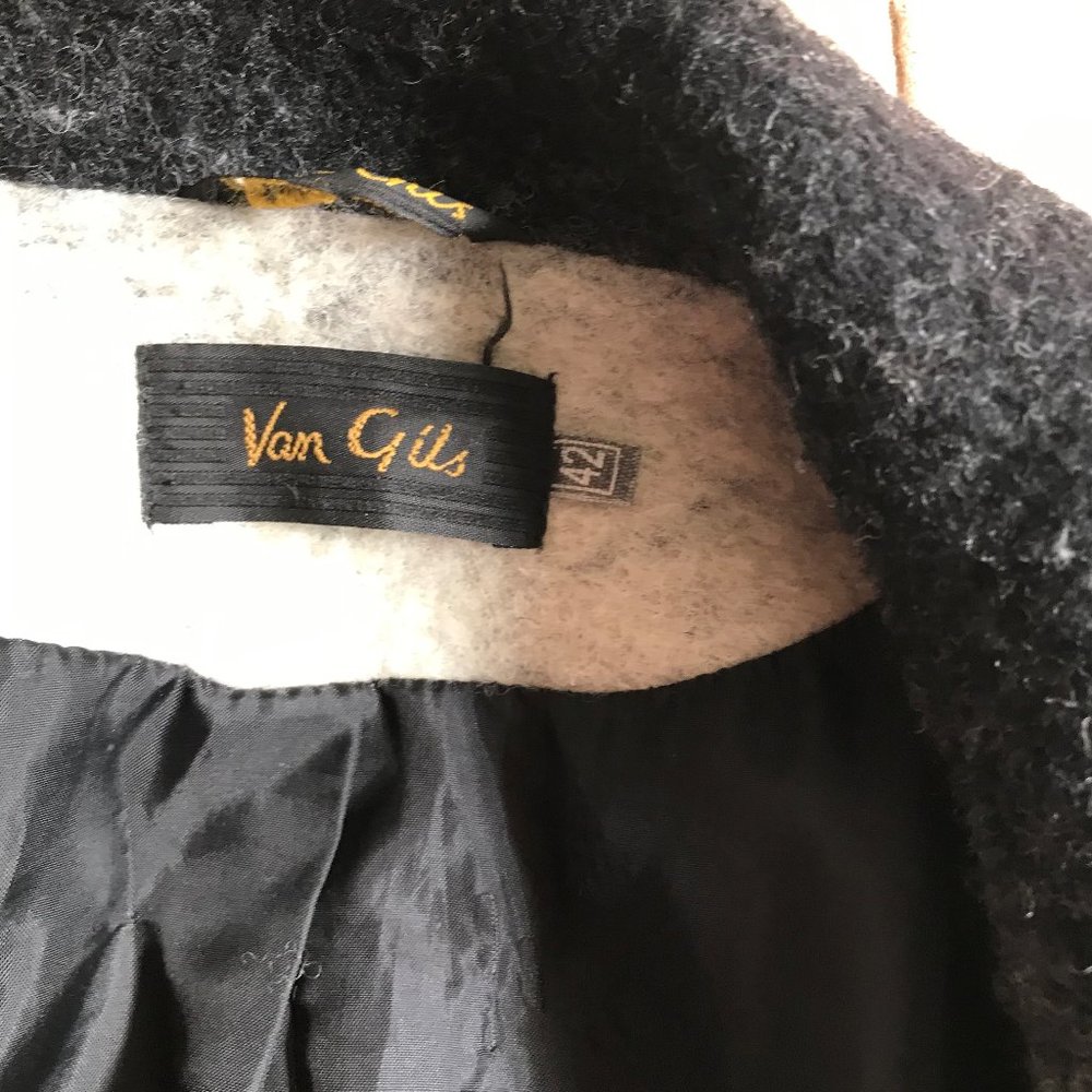WINTER COAT - Picture 2 of 3
